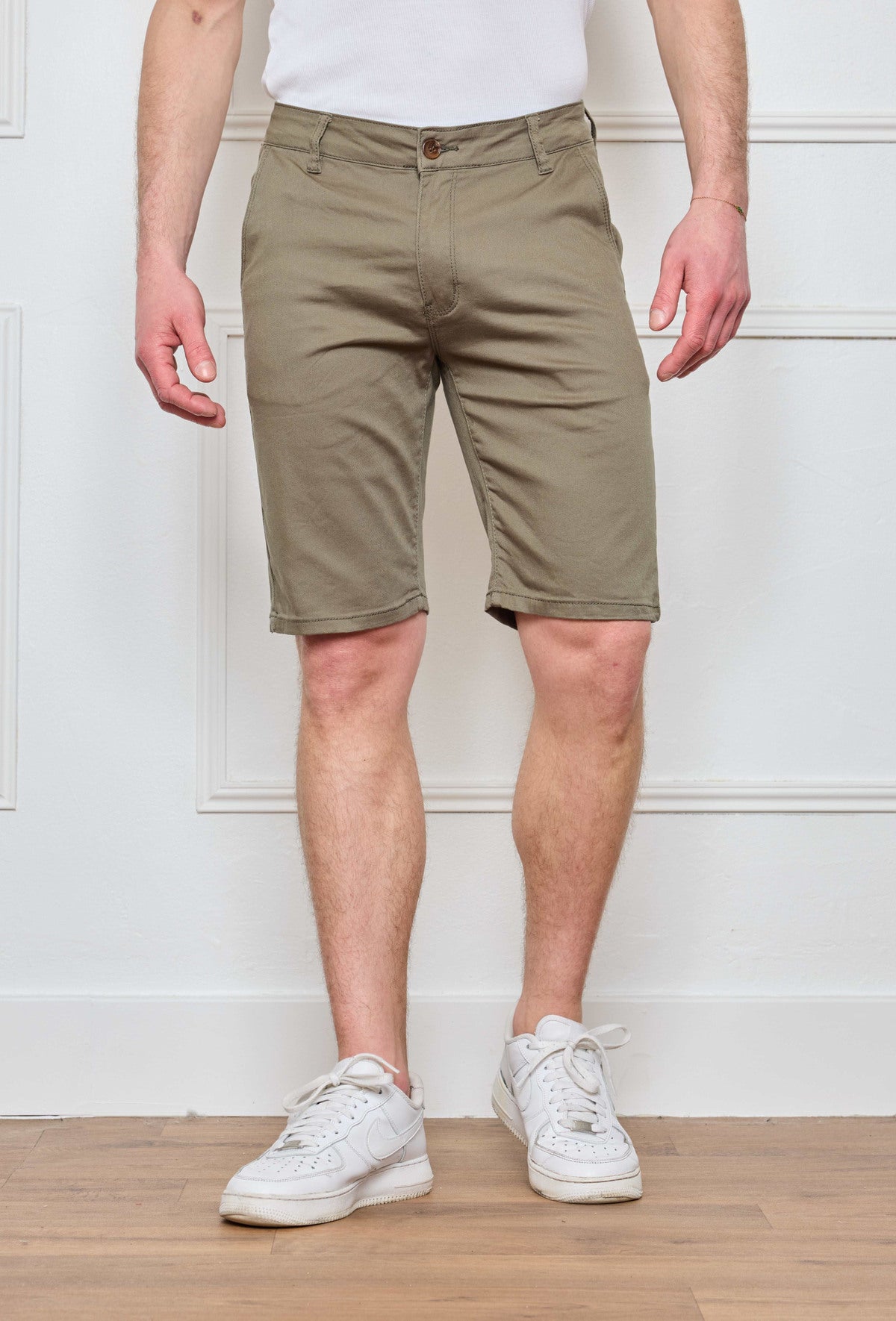 Trendy Men's Colored Cotton Chino Bermuda Shorts