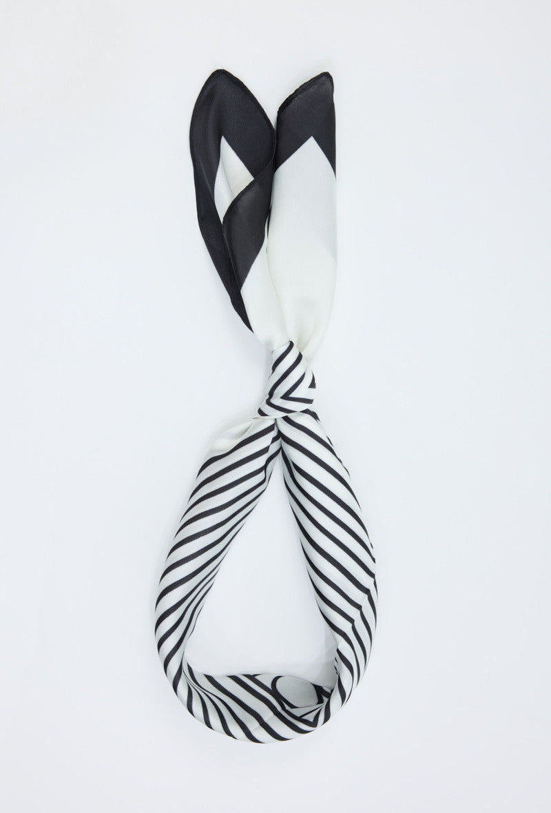 Patterned scarf