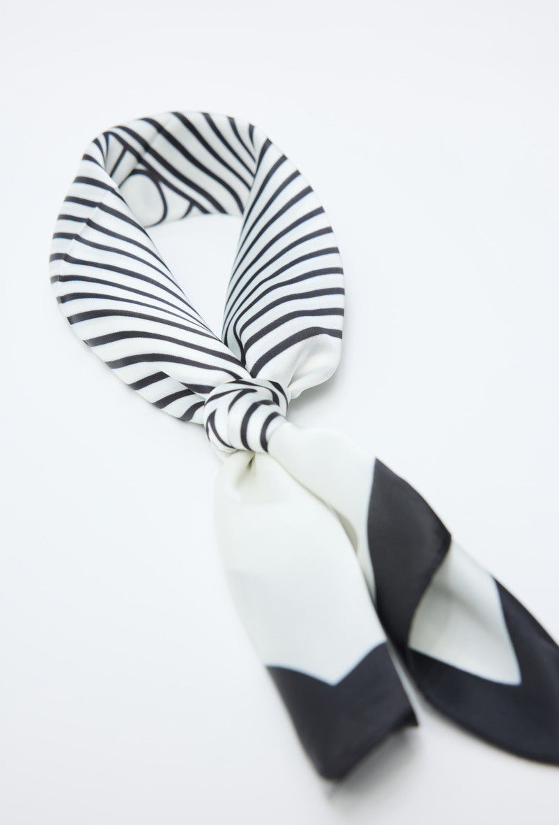 Patterned scarf