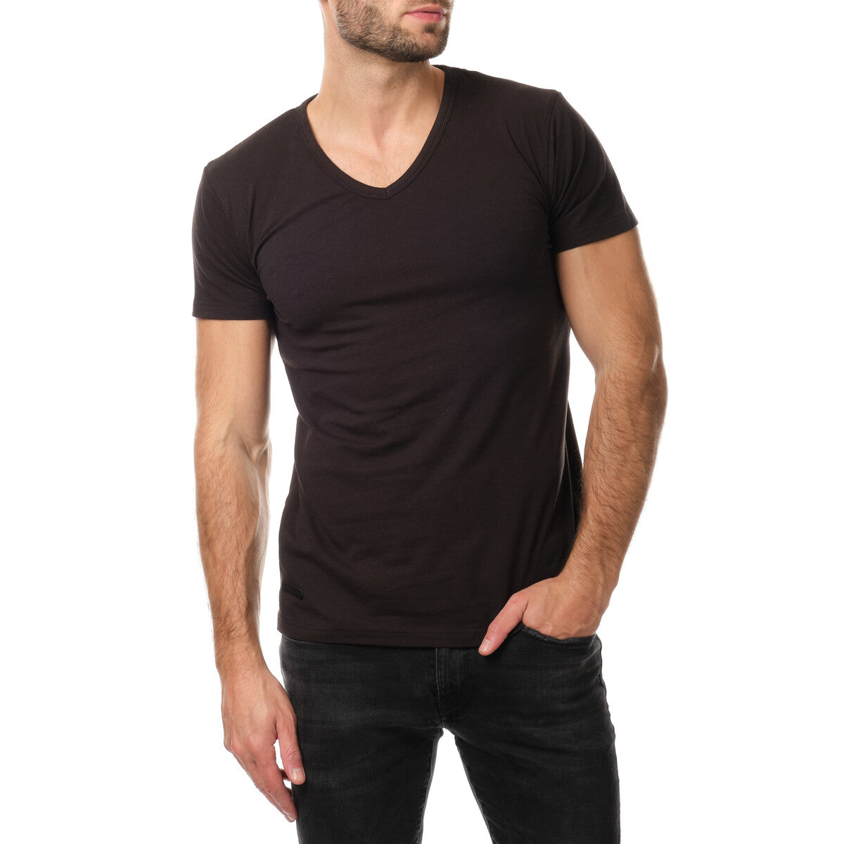 Essential V-neck T-shirt